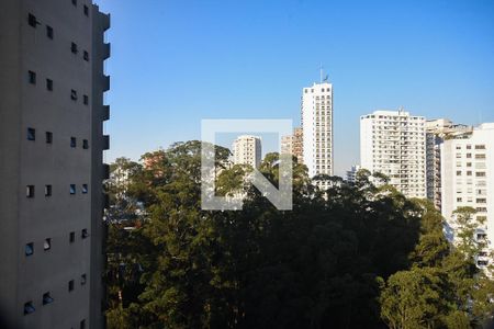 Apartamento à venda com 213m², 4 quartos e 3 vagasVista da Suíte 1