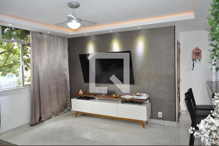 Sala de apartamento à venda com 3 quartos, 90m² em Pilares, Rio de Janeiro