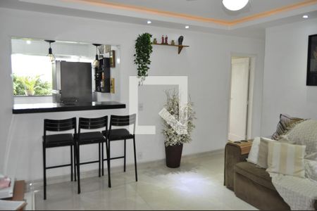 Sala de apartamento à venda com 3 quartos, 90m² em Pilares, Rio de Janeiro