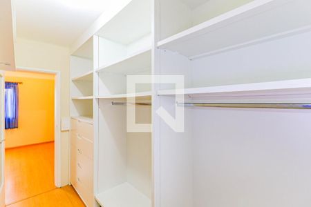 Apartamento para alugar com 73m², 2 quartos e 1 vaga Apartamento para alugar com 73m², 2 quartos e 1 vagaCloset Quarto 2