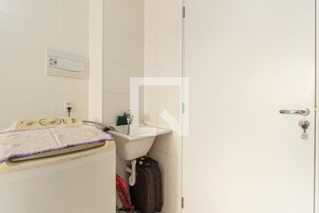 Sala/Cozinha/Área de Serviço de apartamento à venda com 2 quartos, 33m² em Cambuci, São Paulo