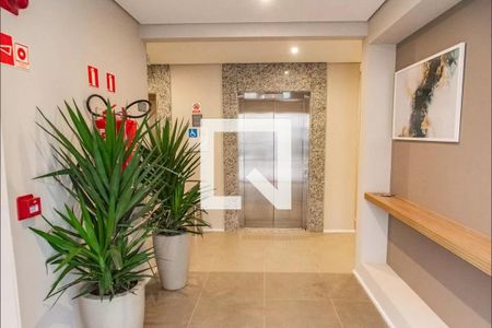 Apartamento para alugar com 33m², 2 quartos e sem vaga Apartamento para alugar com 33m², 2 quartos e sem vagaHall de entrada