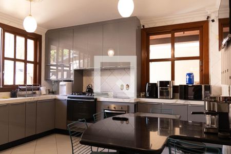 Casa para alugar com 291m², 5 quartos e 4 vagasCozinha