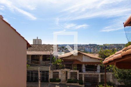 Casa para alugar com 291m², 5 quartos e 4 vagasVista