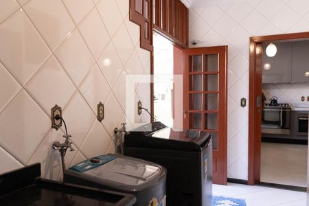 Casa para alugar com 291m², 5 quartos e 4 vagasÁrea de Serviço