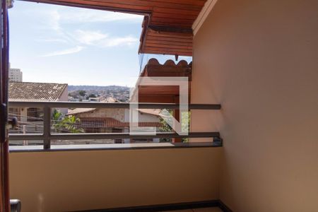 Casa para alugar com 291m², 5 quartos e 4 vagasVaranda