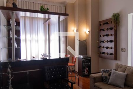 Sala de casa para alugar com 5 quartos, 291m² em Álvaro Camargos, Belo Horizonte