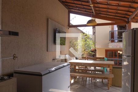 Casa para alugar com 291m², 5 quartos e 4 vagasÁrea Externa