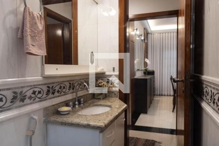 Casa para alugar com 291m², 5 quartos e 4 vagasBanheiro 3