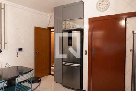 Casa para alugar com 291m², 5 quartos e 4 vagasCozinha