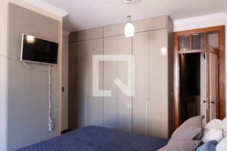 Quarto  de casa para alugar com 5 quartos, 291m² em Álvaro Camargos, Belo Horizonte