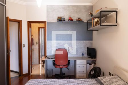 Casa para alugar com 291m², 5 quartos e 4 vagasQuarto 4