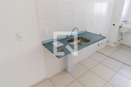 Apartamento para alugar com 45m², 2 quartos e 1 vaga Apartamento para alugar com 45m², 2 quartos e 1 vagaCozinha e Área de Serviço