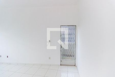 Sala de casa para alugar com 2 quartos, 140m² em Vila da Penha, Rio de Janeiro