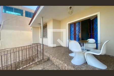 Varanda de casa à venda com 3 quartos, 360m² em Nova Gameleira, Belo Horizonte