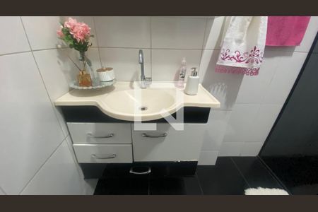 Casa à venda com 360m², 3 quartos e 1 vaga Casa à venda com 360m², 3 quartos e 1 vagaBanheiro Social