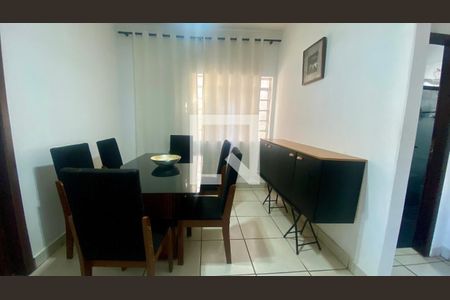 Casa à venda com 360m², 3 quartos e 1 vaga Casa à venda com 360m², 3 quartos e 1 vagaCopa