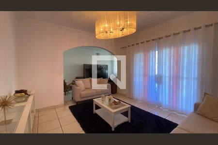 Sala de casa à venda com 3 quartos, 360m² em Nova Gameleira, Belo Horizonte