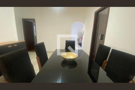 Casa à venda com 360m², 3 quartos e 1 vaga Casa à venda com 360m², 3 quartos e 1 vagaCopa