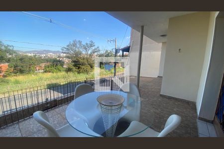 Varanda de casa à venda com 3 quartos, 360m² em Nova Gameleira, Belo Horizonte