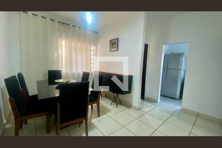 Casa à venda com 360m², 3 quartos e 1 vaga Casa à venda com 360m², 3 quartos e 1 vagaCopa