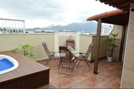 Apartamento à venda com 135m², 3 quartos e 1 vaga Apartamento à venda com 135m², 3 quartos e 1 vagaTerraço