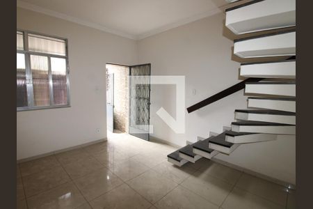 Sala de casa para alugar com 2 quartos, 100m² em Praça Seca, Rio de Janeiro