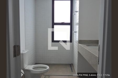 Banheiro de apartamento à venda com 2 quartos, 111m² em Sumaré, São Paulo