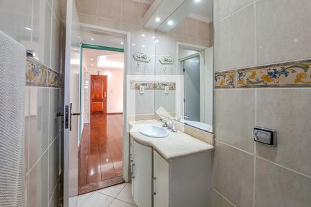 Apartamento à venda com 79m², 2 quartos e 3 vagasBanheiro