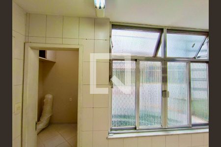 Apartamento à venda com 100m², 3 quartos e sem vagaQuarto vista para área serviço