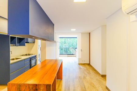 Sala de apartamento para alugar com 3 quartos, 83m² em Santo Amaro, São Paulo