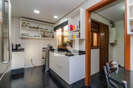 Casa de condomínio para alugar com 450m², 4 quartos e 3 vagas Casa de condomínio para alugar com 450m², 4 quartos e 3 vagasCozinha