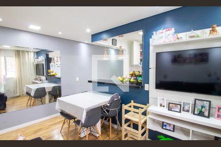 Sala de apartamento à venda com 2 quartos, 60m² em Vila Zamataro, Guarulhos