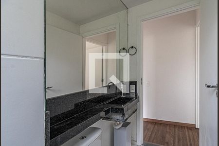 banheiro social_3 de apartamento para alugar com 2 quartos, 41m² em Jardim São Savério, São Paulo