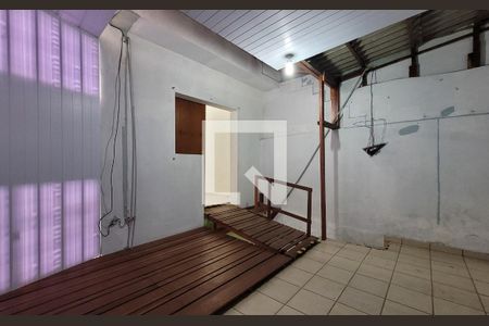 Quarto de casa para alugar com 2 quartos, 141m² em Vila Junqueira, Santo André