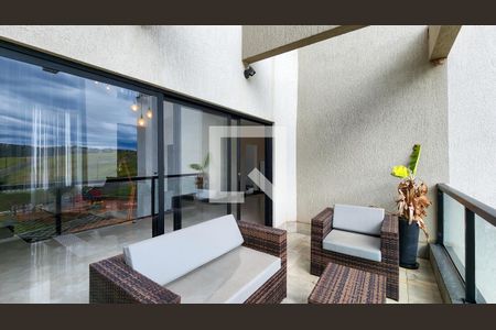 Varanada da Sala de casa de condomínio para alugar com 5 quartos, 320m² em Jardim Júlio, Barueri