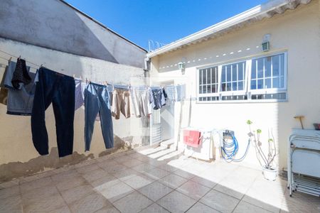 Casa à venda com 150m², 3 quartos e 6 vagasQuintal