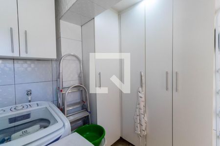 Casa à venda com 150m², 3 quartos e 6 vagasLavanderia
