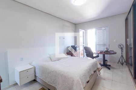 Casa à venda com 150m², 3 quartos e 6 vagasQuarto Suíte