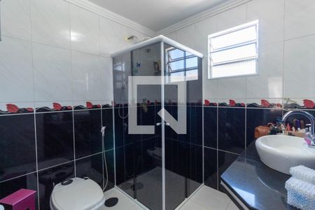 Casa à venda com 150m², 3 quartos e 6 vagasBanheiro da Suíte