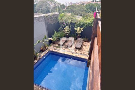 Piscina de casa à venda com 5 quartos, 600m² em Vila Inah, São Paulo