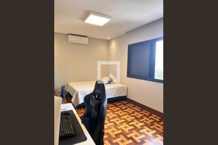 Casa à venda com 600m², 5 quartos e 4 vagasQuarto 2