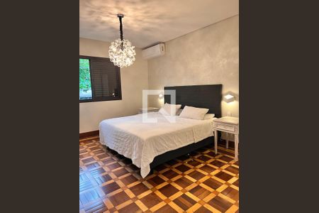 Quarto 1 de casa à venda com 5 quartos, 600m² em Vila Inah, São Paulo