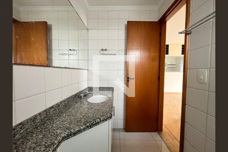 Banheiro  de apartamento para alugar com 1 quarto, 55m² em Vila Guarani (zona Sul), São Paulo