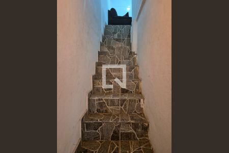 Casa para alugar com 60m², 1 quarto e sem vaga Casa para alugar com 60m², 1 quarto e sem vagaEscada