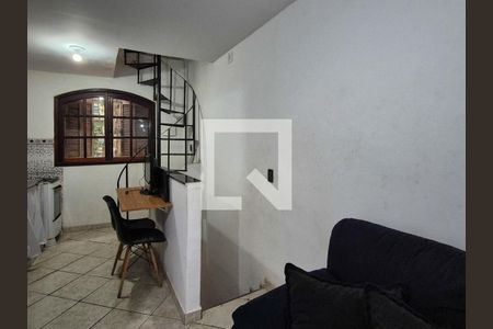 Casa à venda com 1 quarto, 60m² em Recreio dos Bandeirantes, Rio de Janeiro