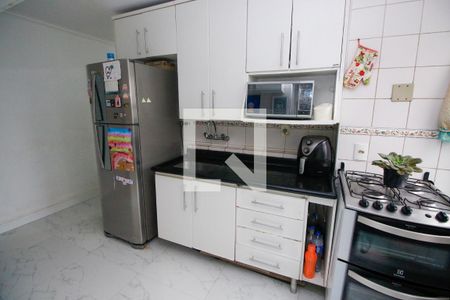 Cozinha de apartamento à venda com 2 quartos, 75m² em Vila Suzana, São Paulo