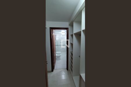 Apartamento para alugar com 240m², 4 quartos e 4 vagas Apartamento para alugar com 240m², 4 quartos e 4 vagasSuíte 2