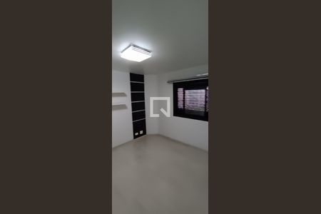 Apartamento para alugar com 240m², 4 quartos e 4 vagas Apartamento para alugar com 240m², 4 quartos e 4 vagasSuíte 2