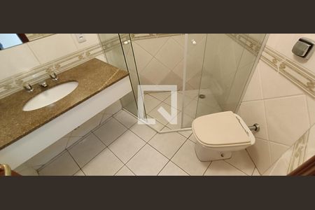 Apartamento para alugar com 240m², 4 quartos e 4 vagas Apartamento para alugar com 240m², 4 quartos e 4 vagasBanheiro da Suíte 1